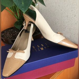 Stuart Weitzman office shoes in off white & beige color, gently used in sz 7.5